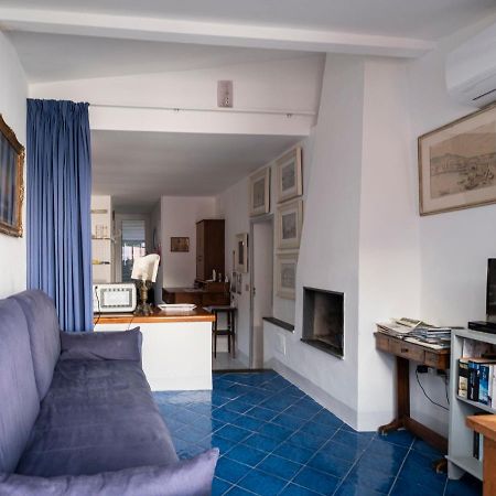 Apartment Lo Scuopolo-2 By Interhome Искья Экстерьер фото