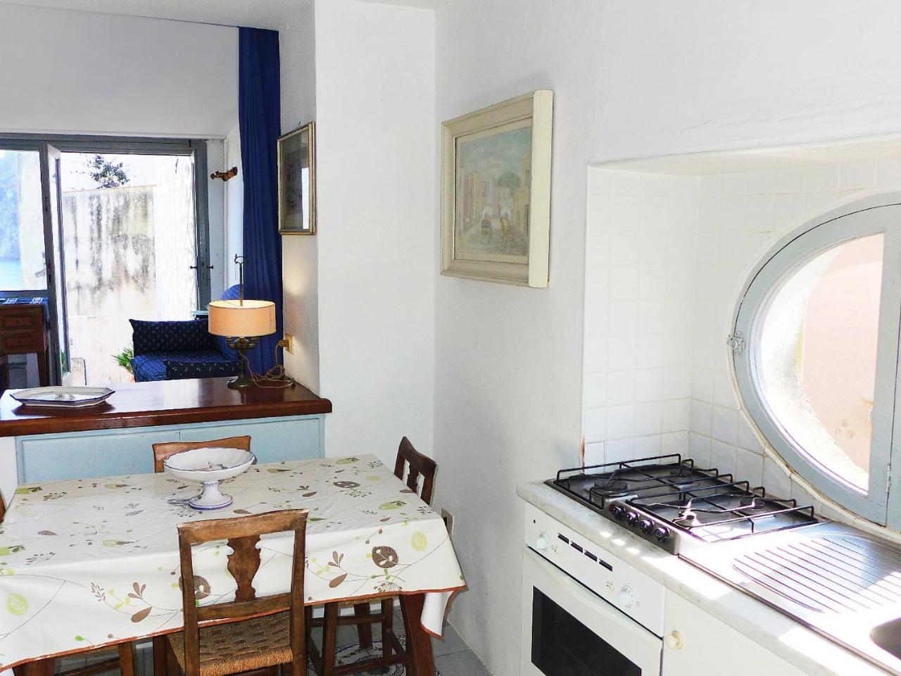 Apartment Lo Scuopolo-2 By Interhome Искья Экстерьер фото